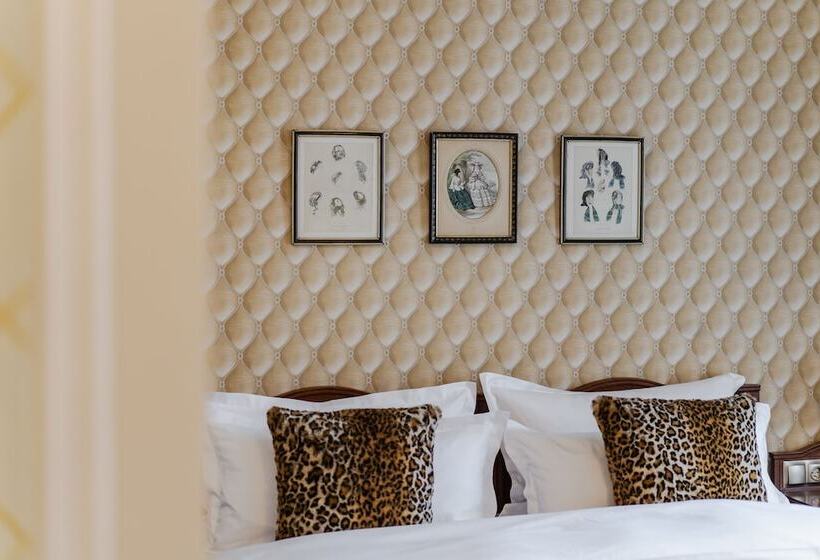 H15 Francuski Old Town   Destigo Hotels