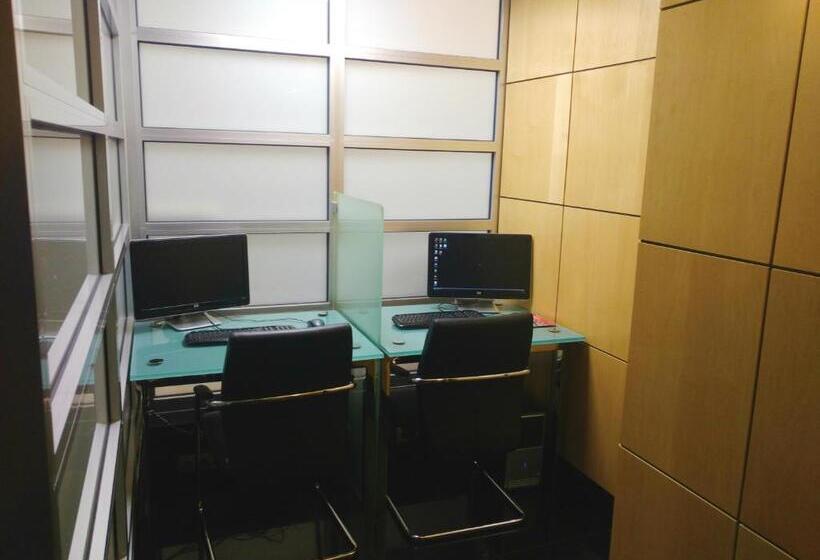 هتل Alif Avenidas