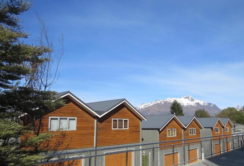 هتل Alpine Village