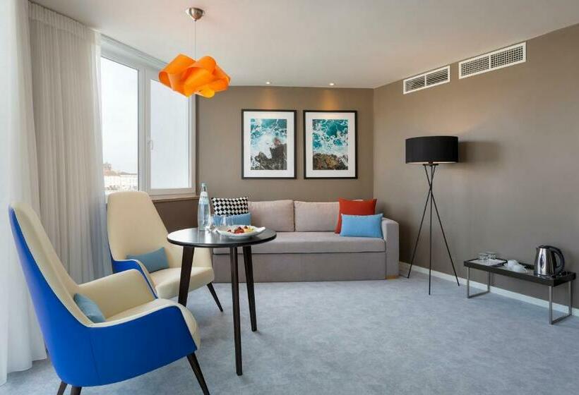 هتل AP Eva Senses