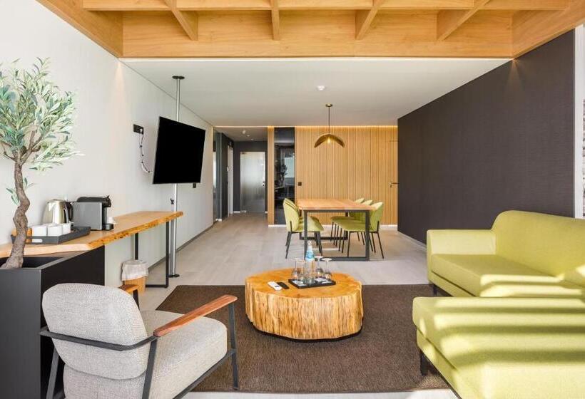 هتل AP Eva Senses