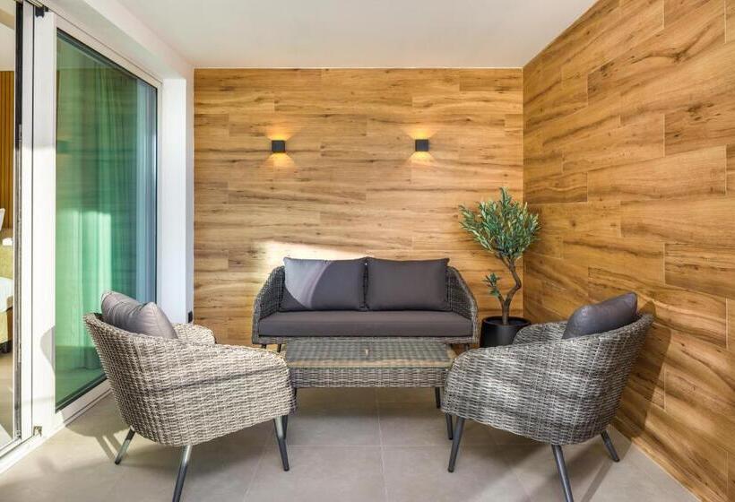 هتل AP Eva Senses