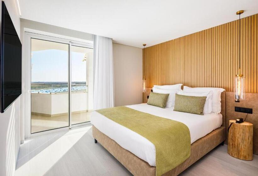 هتل AP Eva Senses