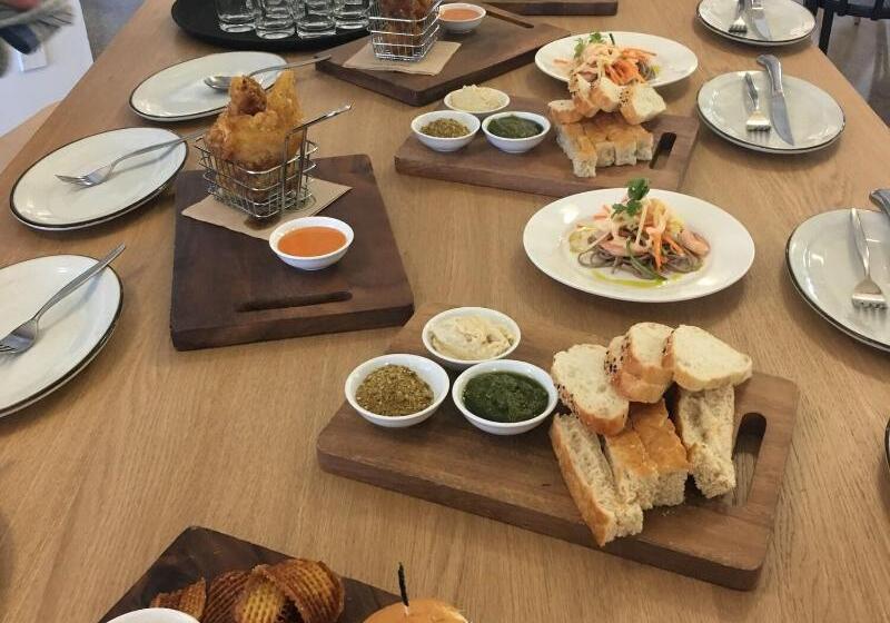 فندق Armitage And Conference Centre