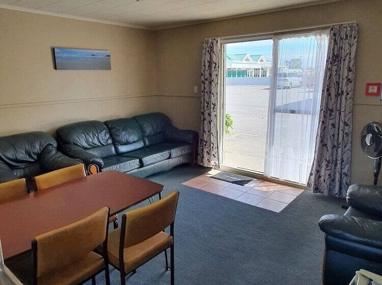 בית מלון כפרי Ascot Motor Lodge