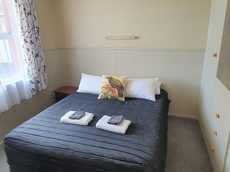 בית מלון כפרי Ascot Motor Lodge