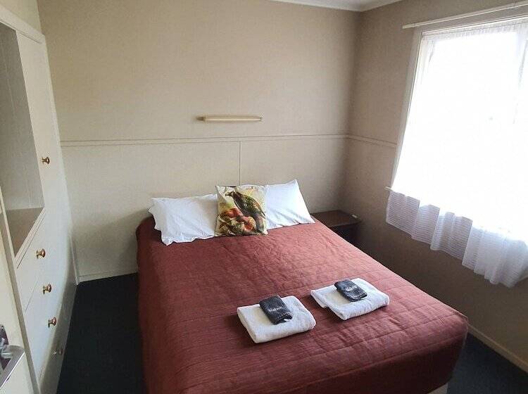 בית מלון כפרי Ascot Motor Lodge