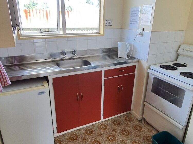 בית מלון כפרי Ascot Motor Lodge