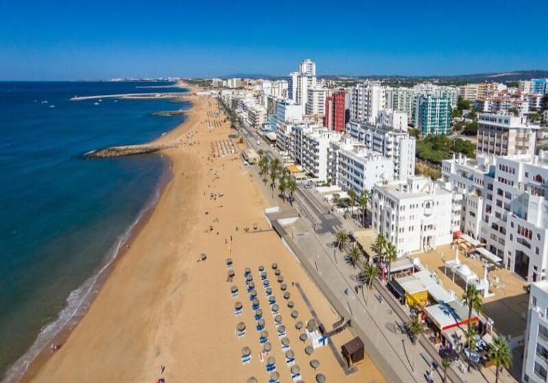 בית מלון כפרי Atismar