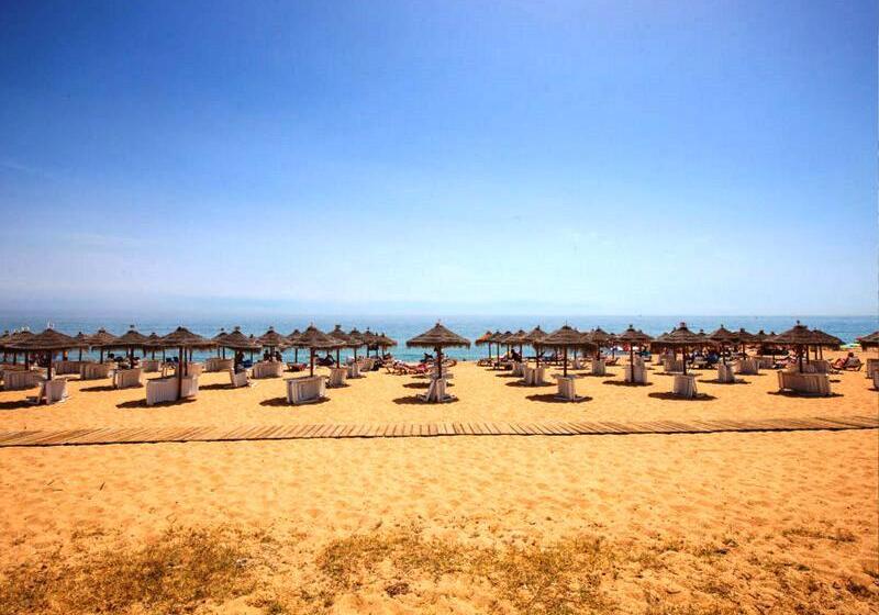 בית מלון כפרי Atismar