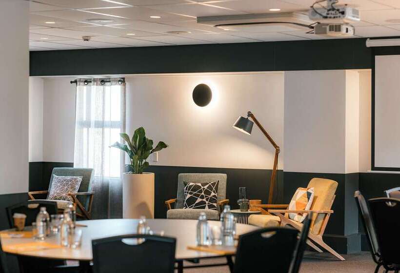 בית מלון כפרי Atura Wellington