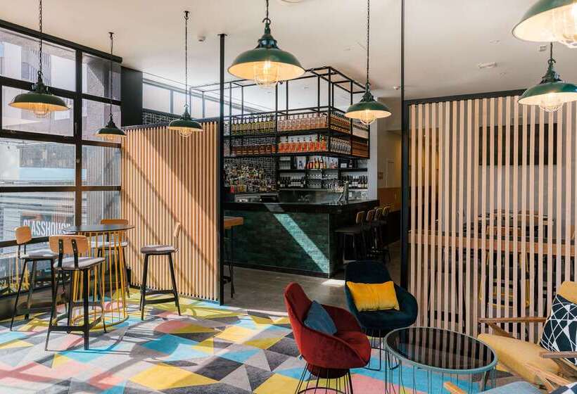 בית מלון כפרי Atura Wellington