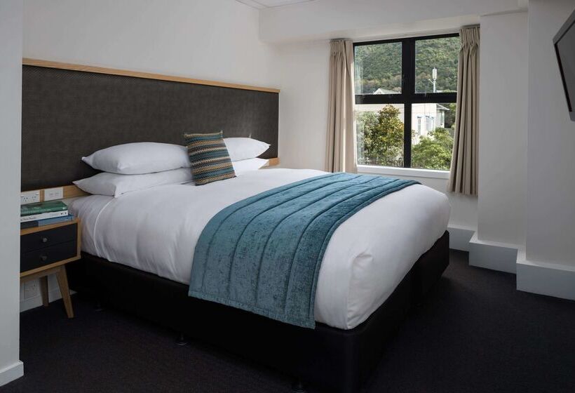 בית מלון כפרי Atura Wellington