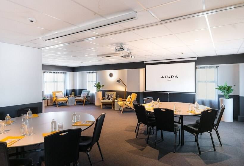 בית מלון כפרי Atura Wellington