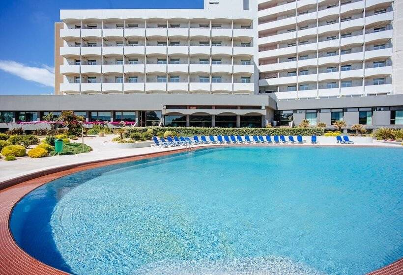 בית מלון כפרי Axis Vermar Conference & Beach