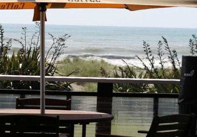 Beachfront Hotel Hokitika