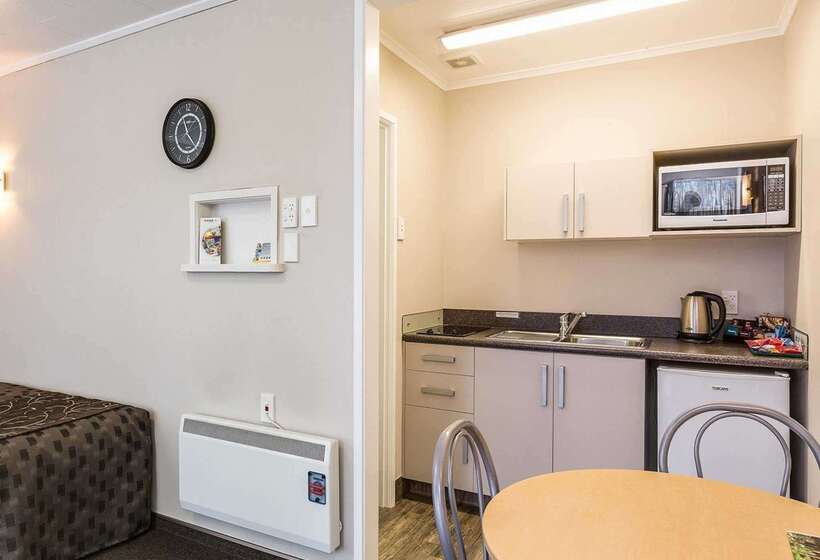 Comfort Inn Tayesta Motel