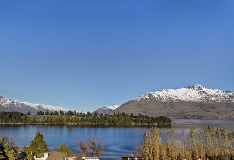 Copthorne Hotel & Resort Lakefront Queenstown