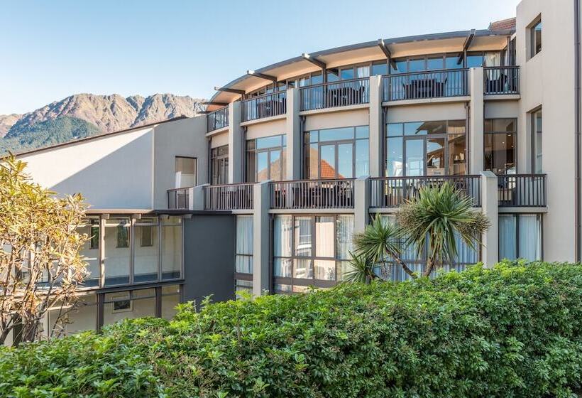 Copthorne Hotel & Resort Lakefront Queenstown