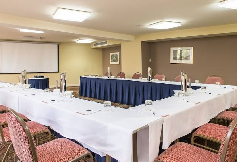 Copthorne Hotel & Resort Lakefront Queenstown