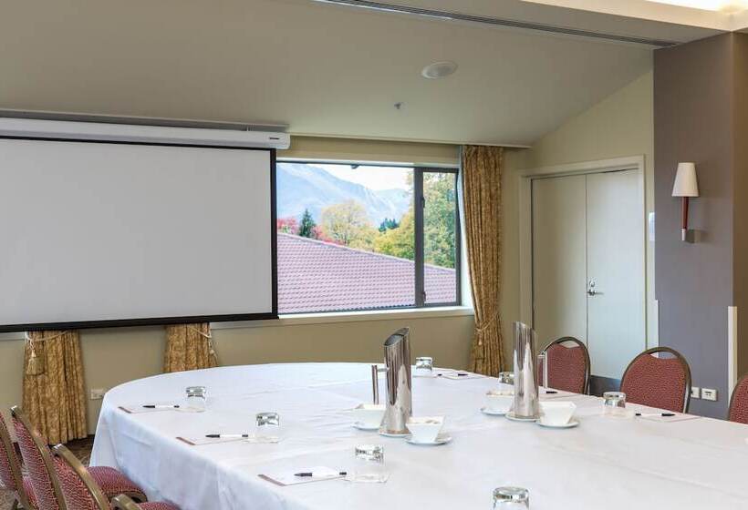 Copthorne Hotel & Resort Lakefront Queenstown