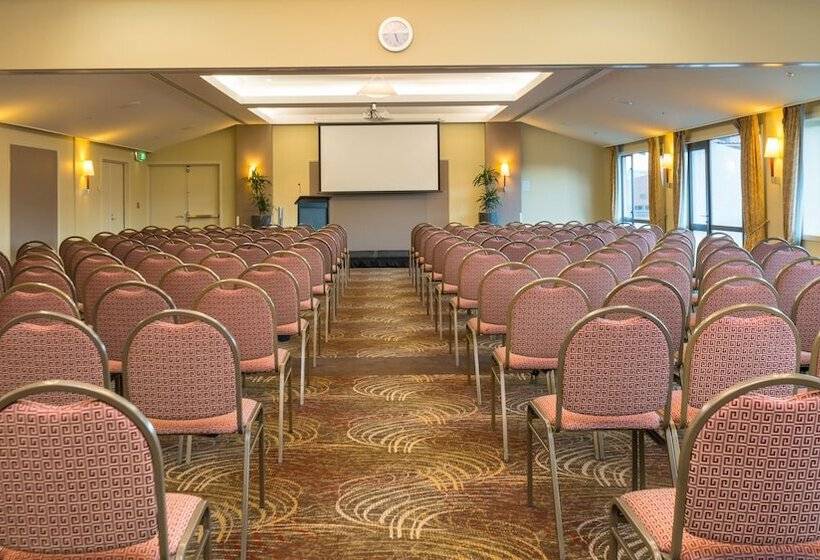 Copthorne Hotel & Resort Lakefront Queenstown