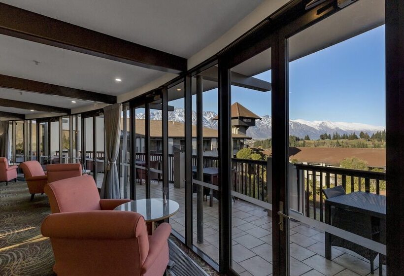 Copthorne Hotel & Resort Lakefront Queenstown