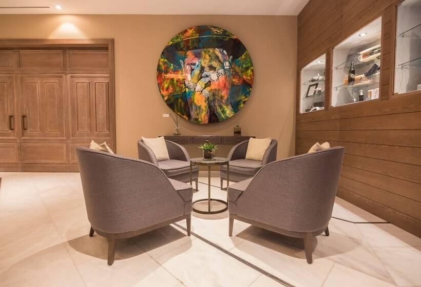 هتل Crowne Plaza Porto, An Ihg