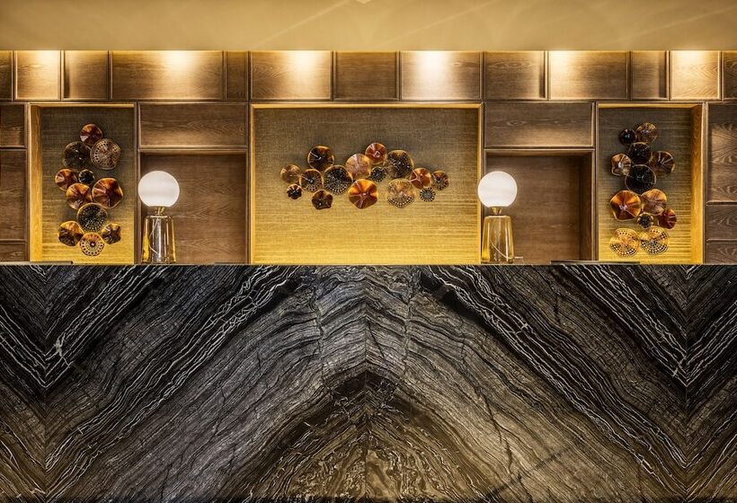 هتل Crowne Plaza Porto, An Ihg