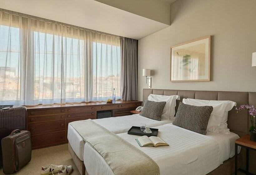 هتل Dom Carlos Park