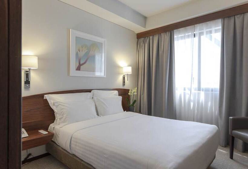 هتل Dom Carlos Park