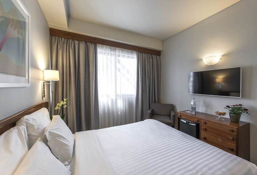 هتل Dom Carlos Park