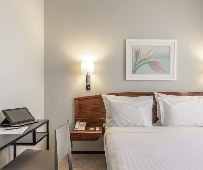 هتل Dom Carlos Park