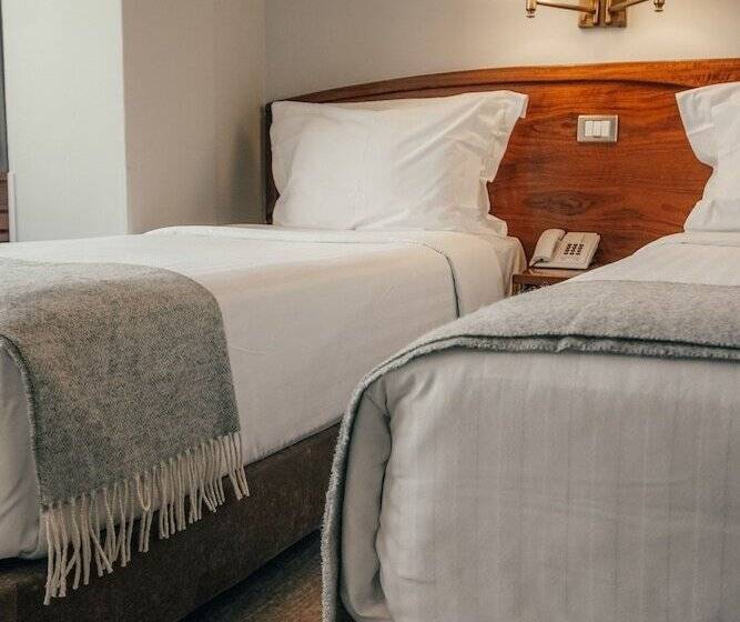 هتل Dom Carlos Park