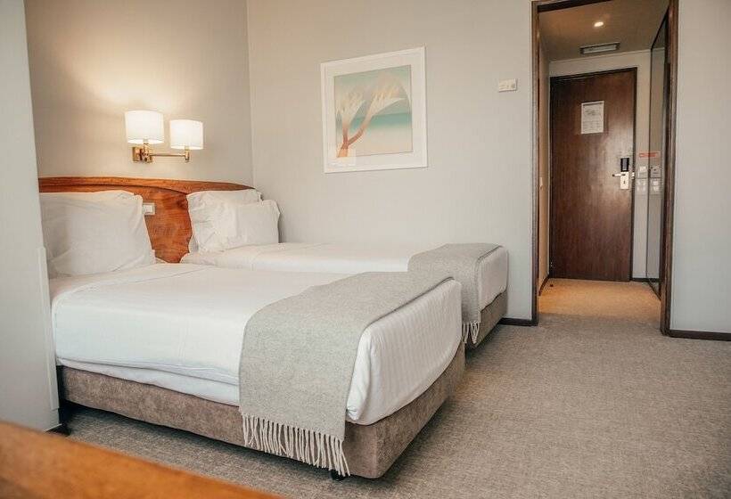 هتل Dom Carlos Park