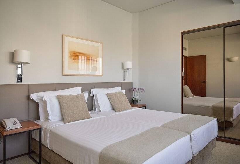 هتل Dom Carlos Park