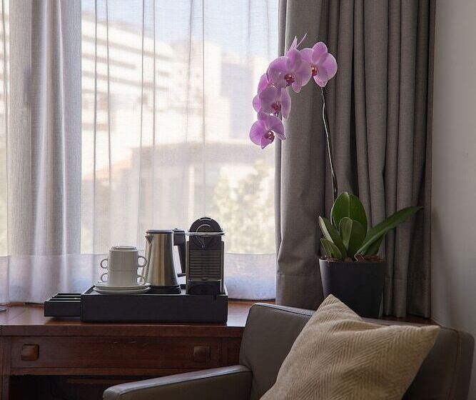 هتل Dom Carlos Park