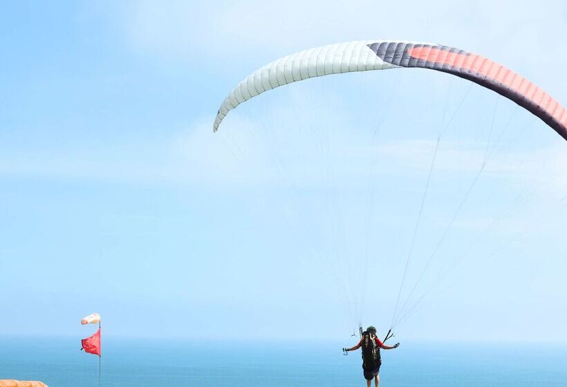 Отель Doubletree By Hilton Lima Miraflores El Pardo