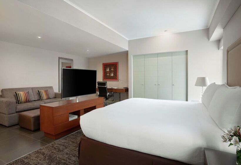 Отель Doubletree By Hilton Lima Miraflores El Pardo