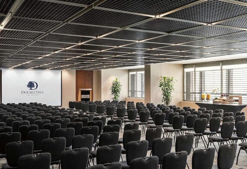 Отель Doubletree By Hilton Lima Miraflores El Pardo