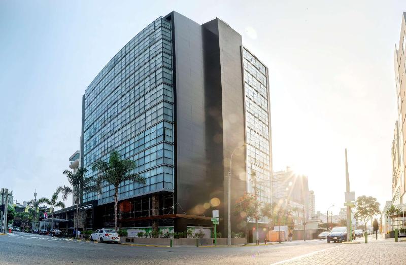Отель Doubletree By Hilton Lima Miraflores El Pardo