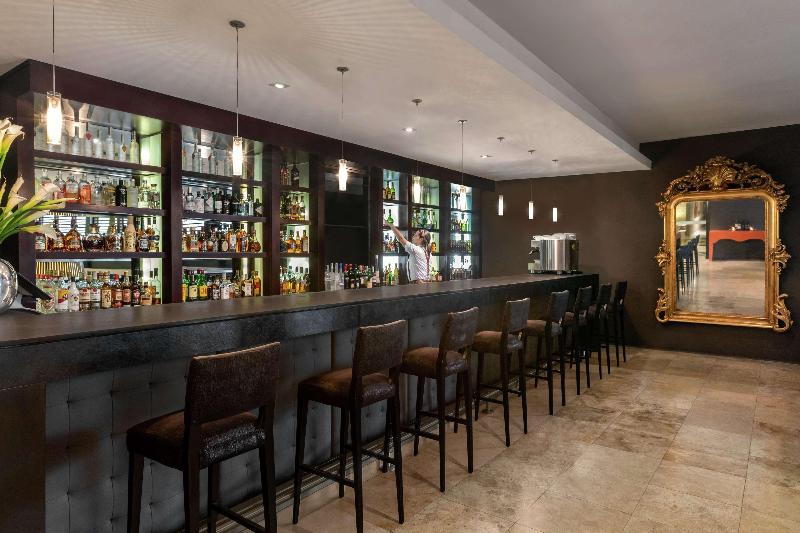 Отель Doubletree By Hilton Lima Miraflores El Pardo