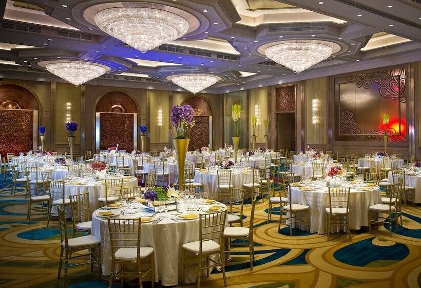 בית מלון כפרי Dusit Thani Manila