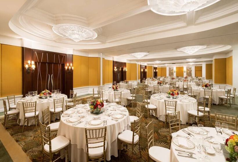 هتل Edsa Shangrila, Manila