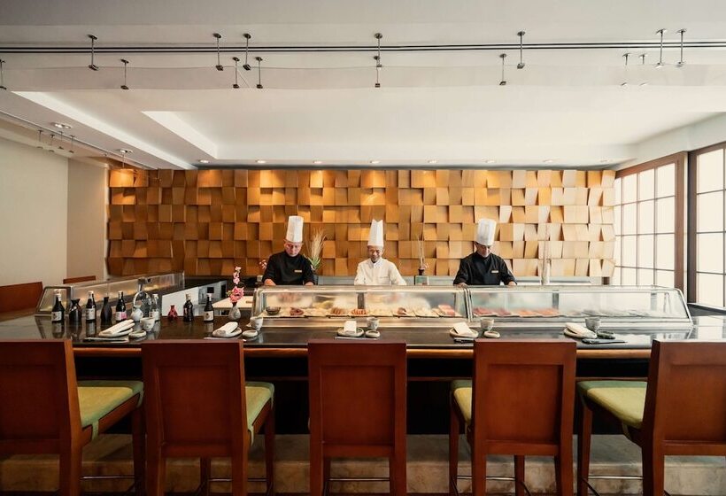 هتل Edsa Shangrila, Manila