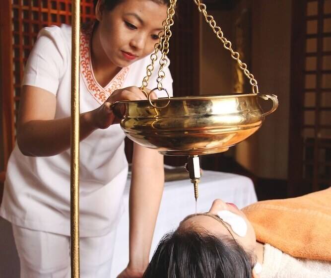 هتل Edsa Shangrila, Manila