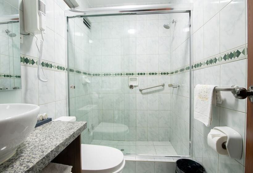 בית מלון כפרי El Tumi