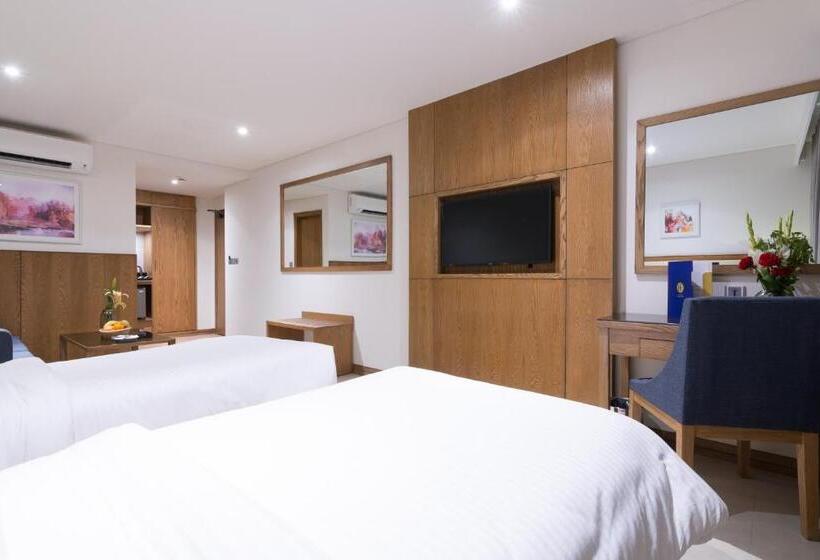 هتل Excelsior Karachi