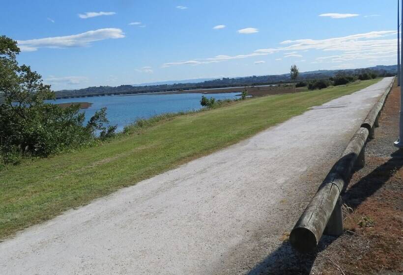 בית מלון כפרי Fairley Motor Lodge