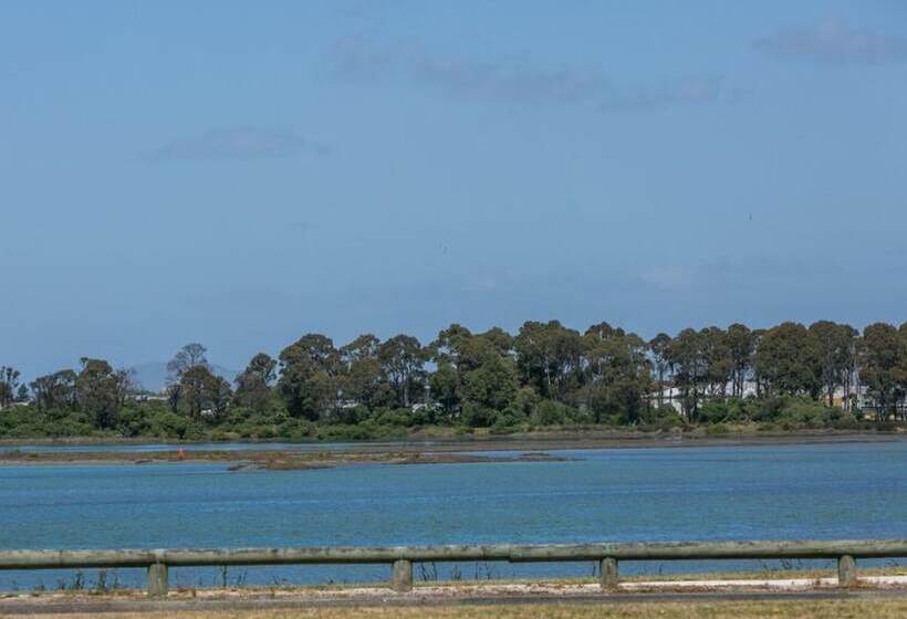 בית מלון כפרי Fairley Motor Lodge